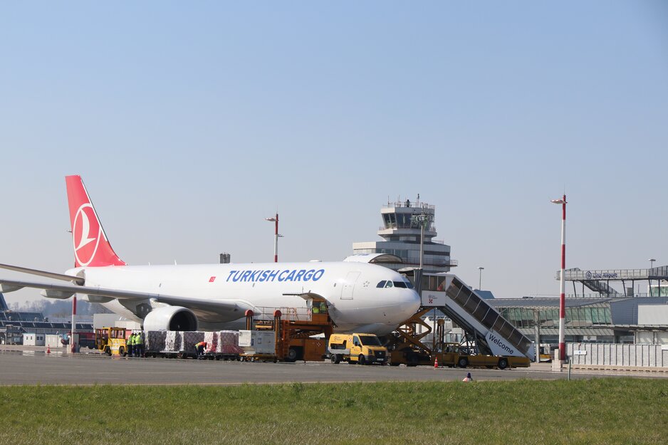 Beladung_Turkish_Airlines_Cargo
